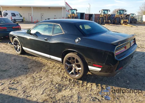 2017 Dodge Challenger Sxt z USA, uszkodzony, nr VIN 2C3CDZAG4HH637972